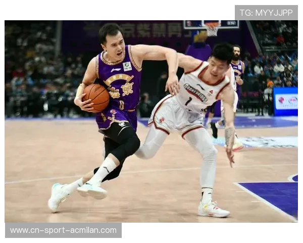 CBA北控多人协防制造对手走步